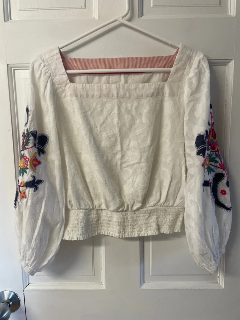 Anthropologie White Embroidered Top puff floral sleeves women’s size XS - Picture 2 of 14